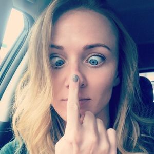 Meet your Posher, Robyn